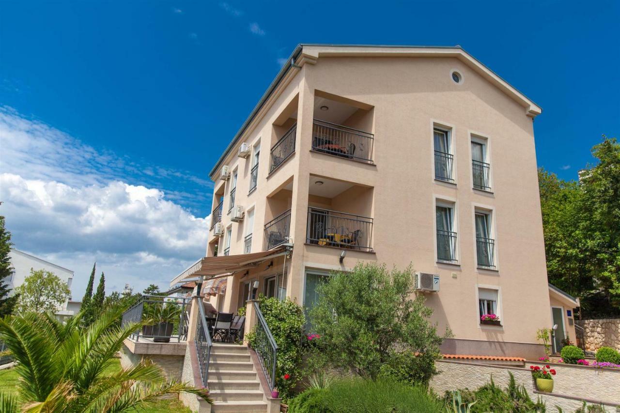 Bruno Apartment Crikvenica Exterior photo